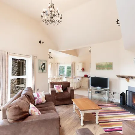 11 Dingle Manor, Stunning 3-bed House Сasa de vacaciones